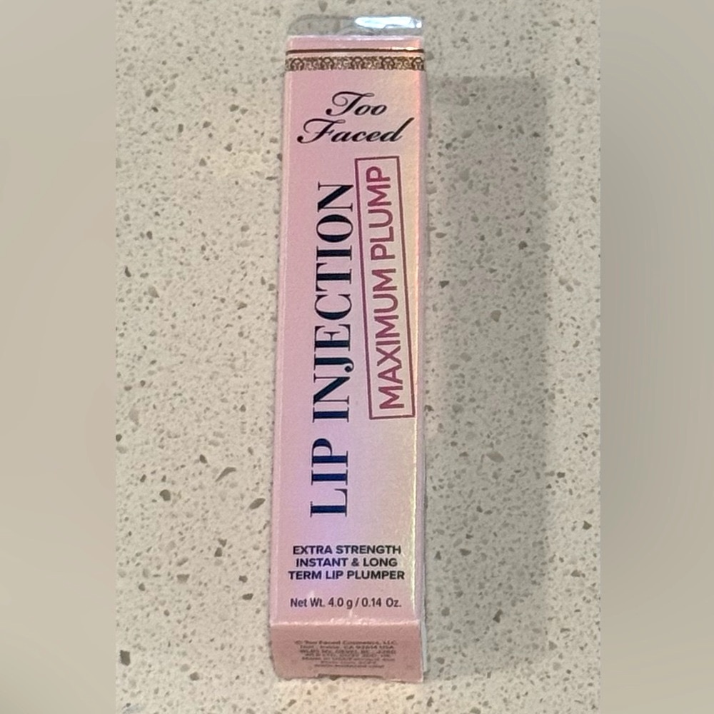 Too Faced Lip Injection Maximum Plump